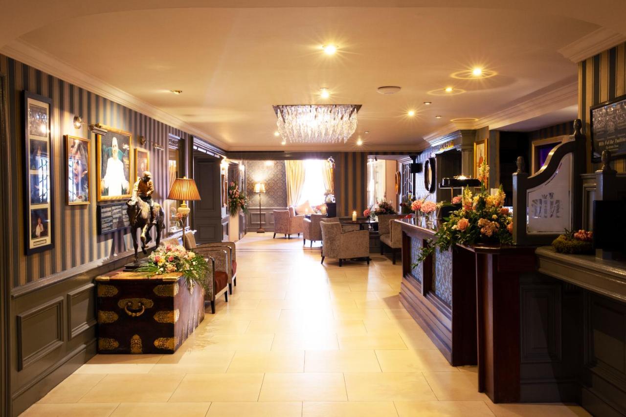 Greville Arms Hotel Μουλινγκάρ Εξωτερικό φωτογραφία