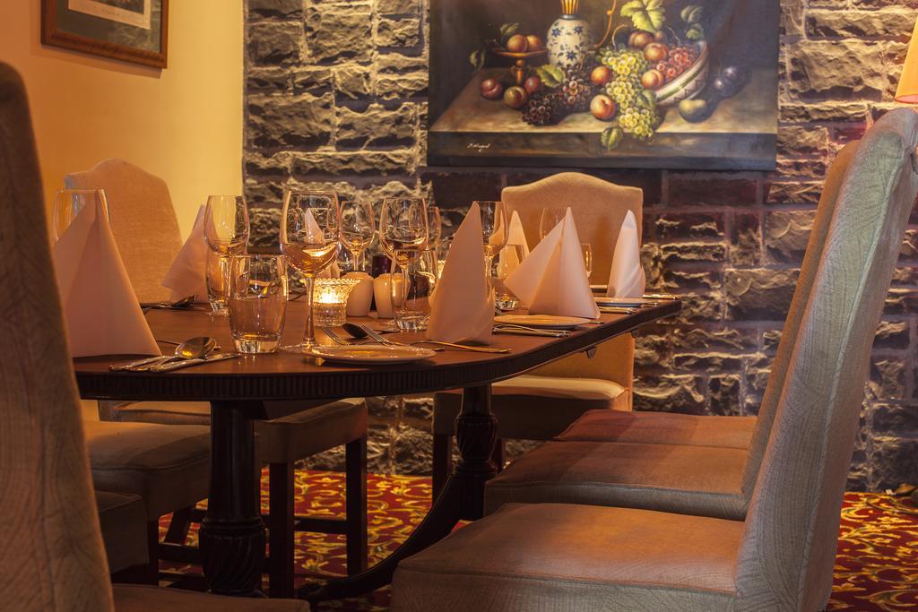 Greville Arms Hotel Μουλινγκάρ Εξωτερικό φωτογραφία